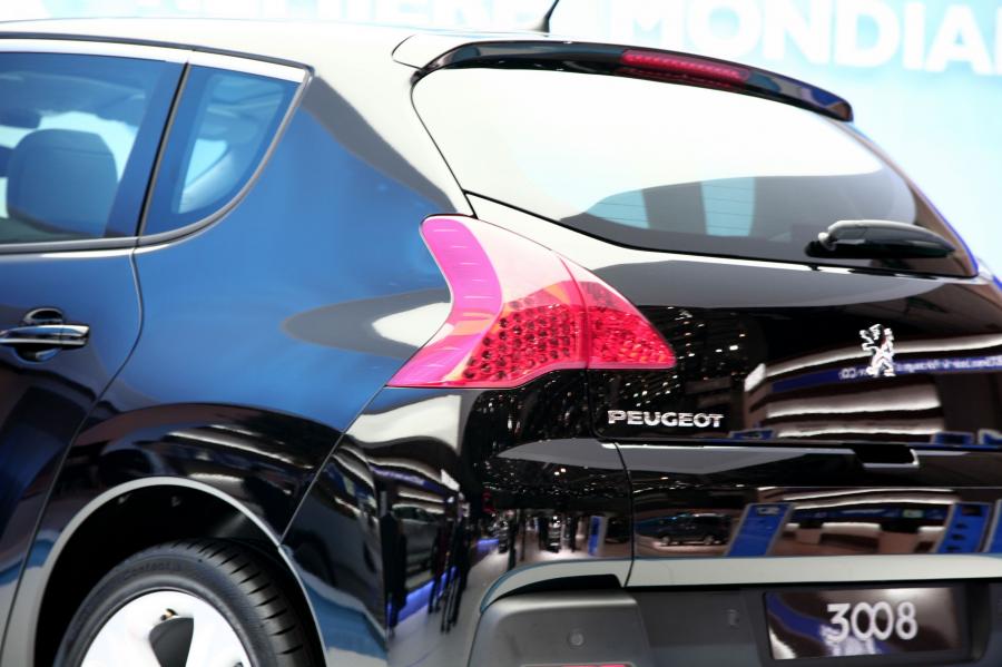  Peugeot 3008 2010 года  (фото 64 из 148)